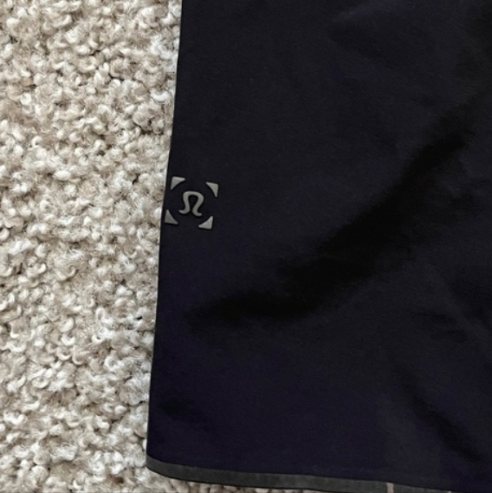 Black Athletic Shorts Size m Black - Picture 2 of 4